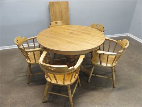 Colonial Style Maple Dinette Set