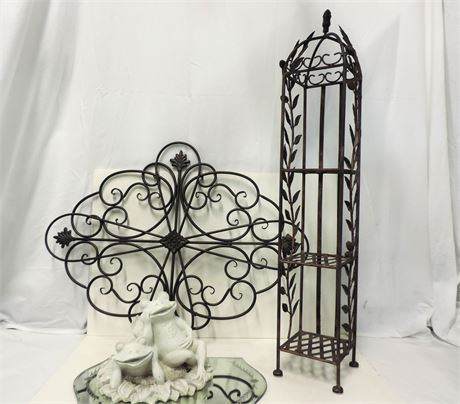 Bronze Style Metal Stand / Metal Wall Hanging