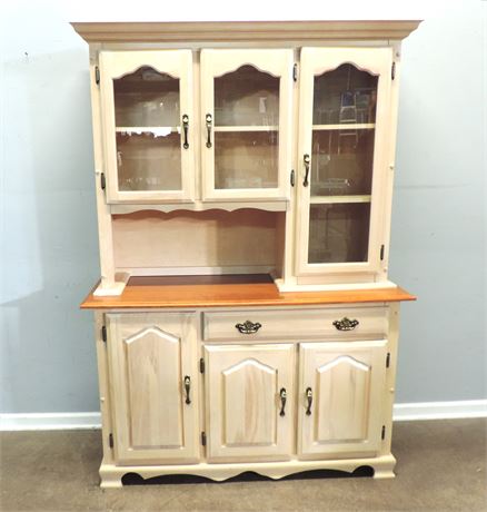 Canadel Custom Solid Wood China / Buffet / Display Cabinet