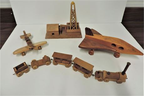 John West & Sons Toymaker Plane / Loquai Holzkunst Train / Oil Well