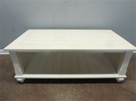 Vintage White Solid Wood Farmhouse Coffee Table