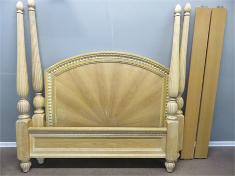 THOMASVILLE King Poster Bed