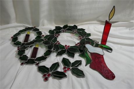 Cut Glass Window Decoration of Wreath & Candles