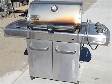 WEBER Genesis Natural Gas Grill