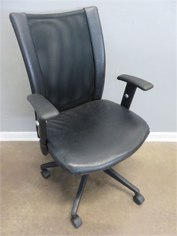 Adjustable Swivel Office/Desk Arm Chair with Mesh Back