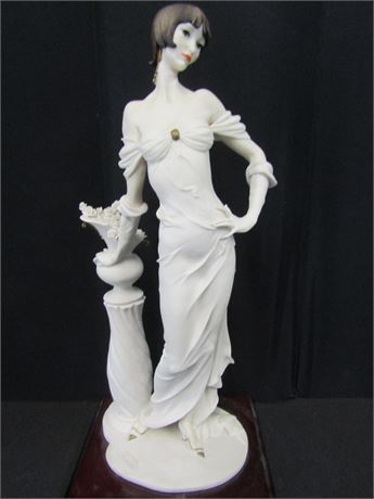 Giuseppe Armani Lady Figurine
