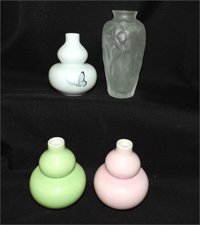Middle Kingdom 'Double Gourd' Vases