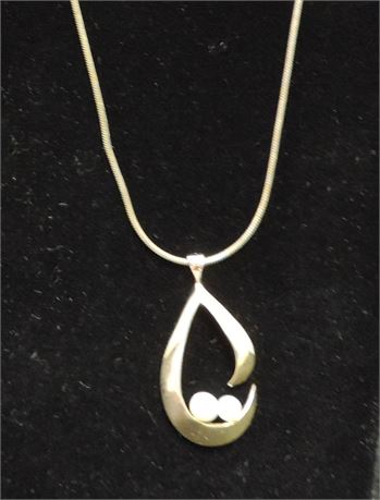 14 KT Pendant 585 with Pearls and Sterling Silver Chain