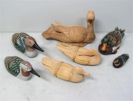 7 Decorative Ducks/Decoys - 5 Wood, 2 Reed/Corn Husk