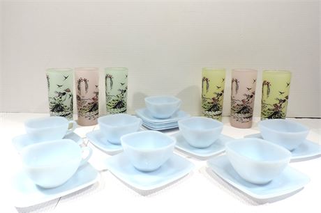 ANCHOR HOCKING Square Cups / Saucers / Frosted Glasses
