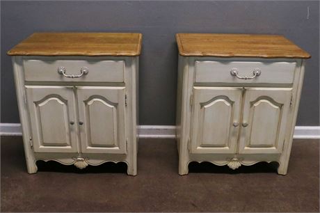 Ethan Allen Matching Nightstands & Triangulare Side Table