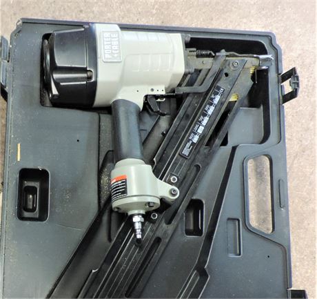 Porter Cable Pneumatic Clipped Head Framing Nailer with Case