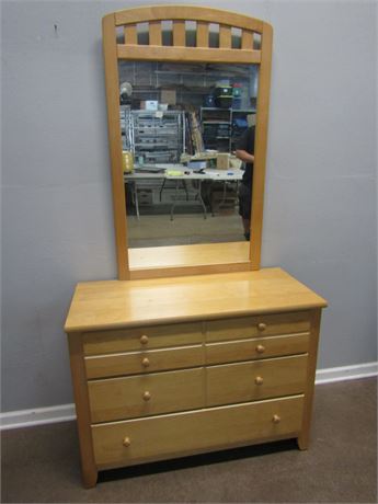 Classic Style Wooden Dresser and Mirror