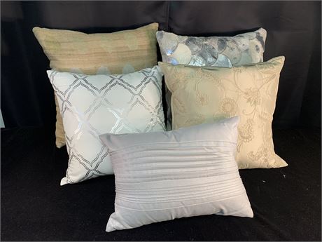 Decorative  Pillows