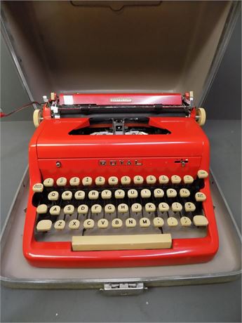 Royal 1950's Typewriter