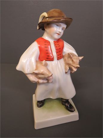 HEREND Porcelain Figurine