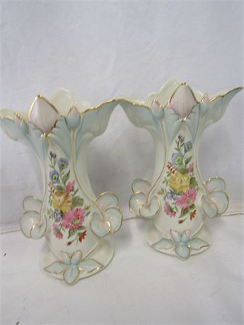 Coventry, USA Ceramic Vases