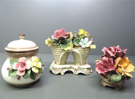 CAPODIMONTE Floral Baskets / Centerpiece / Urn / Italy