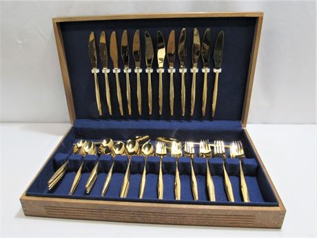 12 Place Setting Florentine Gold Tone Flatware Set in Wood Case