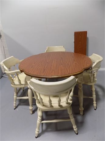 Cochrane Round Kitchen Table & Chairs