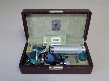 Welch Allyn Otoscope Ophthalmoscope