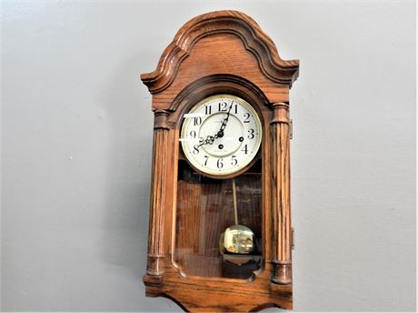 Howard Miller Wood Westminster Chime Clock