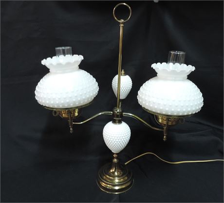 Vintage Milk Glass Hobnail Double Globe Table Lamp