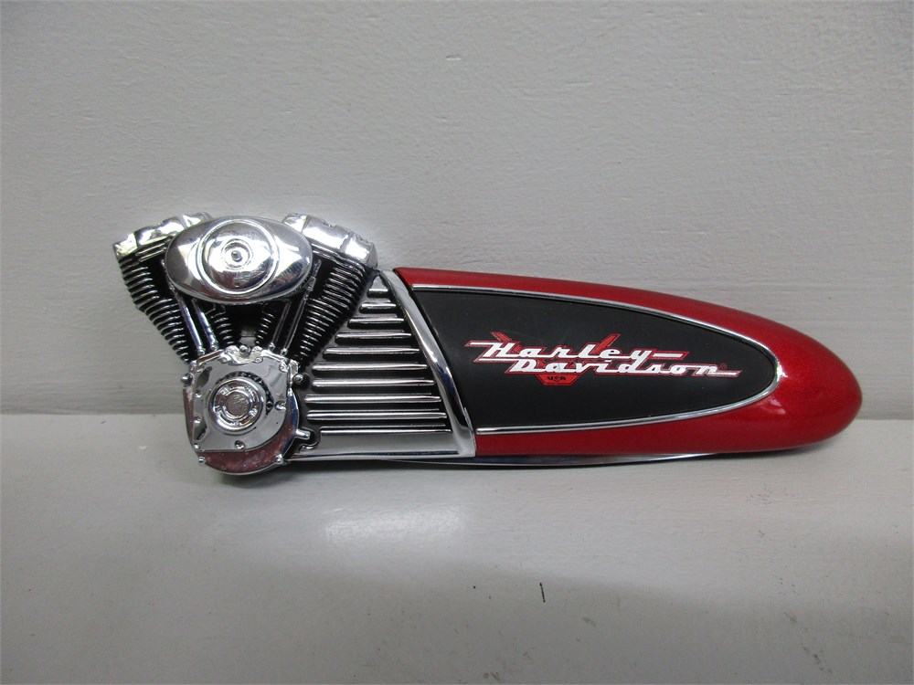 Transitional Design Online Auctions - Harley Davidson Knife Collection