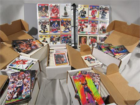 Hockey, Sports Card Collection, Mixed Card Lot, Football, Basketball and Basebal
