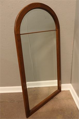 Elegant Console Mirror from Pulaski Furniture Corp.