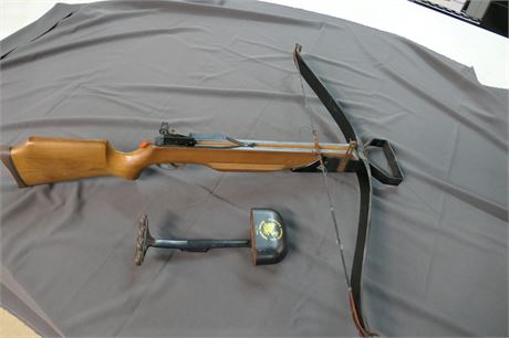 Vintage Gamo Crossbow and Quiver