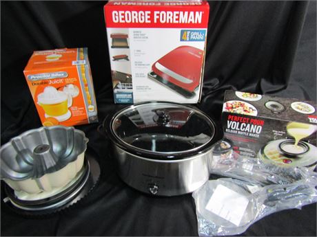 New Kitchen Lot, George Forman Grill, Juicer, Cake Pans, Waffle Maker