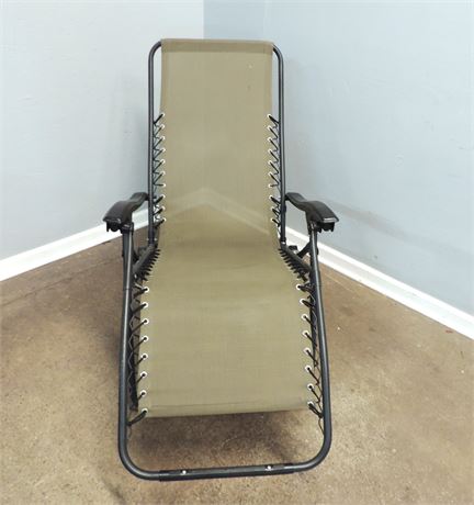 Metal Gravity Lounge Chair