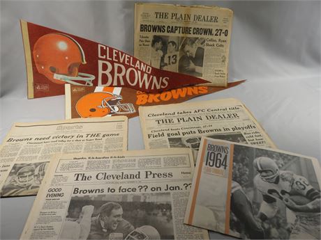 CLEVELAND BROWNS Pennants & Newspapers