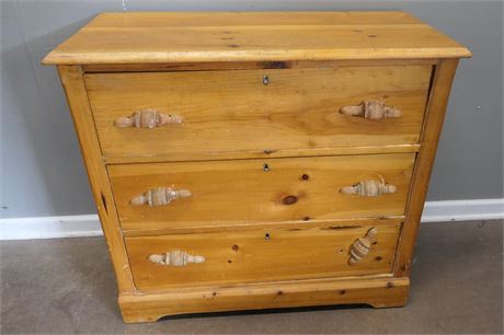 Antique Solid Wood Chest of Drawers (pin & cove dovetail)