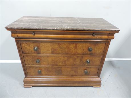 ETHAN ALLEN Chest of Drawers