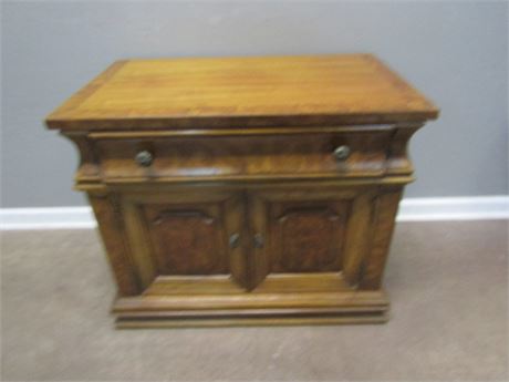 Vintage One Drawer Solid Wood Night Stand with Doors