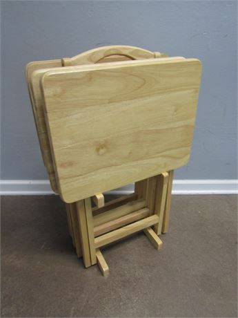 TV Tray Set, with 5 piece Natural Wood Tables and Stand
