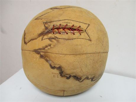 1940's Special Services US Army Vintage Gold Smith Leather Medicine Ball
