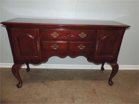 Traditional Solid Wood Buffet / Server