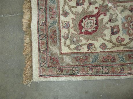 Varanasi Indian Hand Knotted Oriental Rug -color seems more Gold than pic's Show