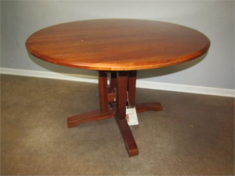 Round Wooden Kitchen/Poker Table