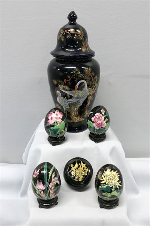 Porcelain Collection of a Crane on Asian Black Urn, Decorative Eggs & Pill Box