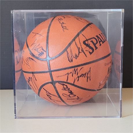 Cleveland Cavaliers Autograph Officially Licensed NBA Basketball