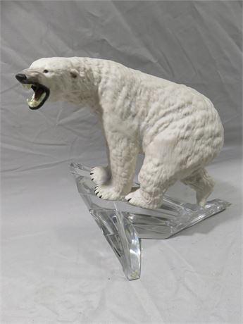 FRANKLIN MINT Polar Bear Sculpture