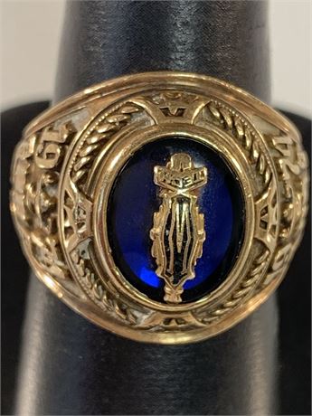 10 KT Yellow Gold/Blue Spinel/1974 Class Ring