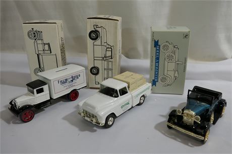 Die Cast Vehicles of 3 Vehicles for Banks