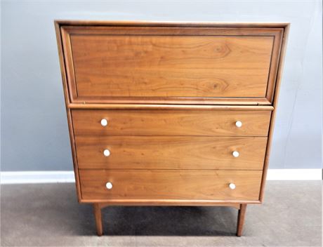 Vintage Mid Century Modern Wood Chest of Drawers