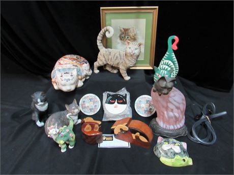 21 Piece Collectible/Decorative Lot - 20 Cats