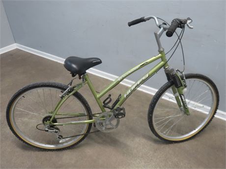 HUFFY Broadmoor Hybrid Trail/Road Bike